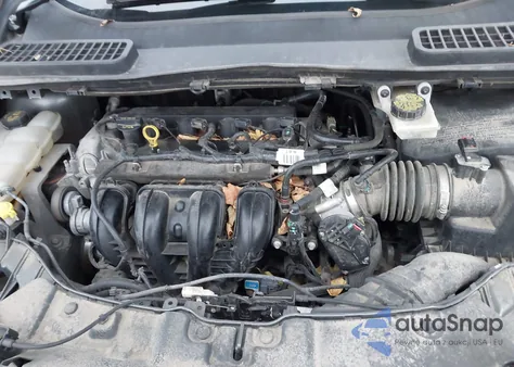 2014 Ford Escape S z USA, uszkodzony, nr VIN 1FMCU0F72EUD00351